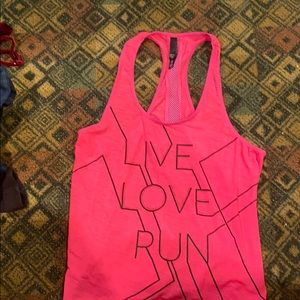 pink running tank